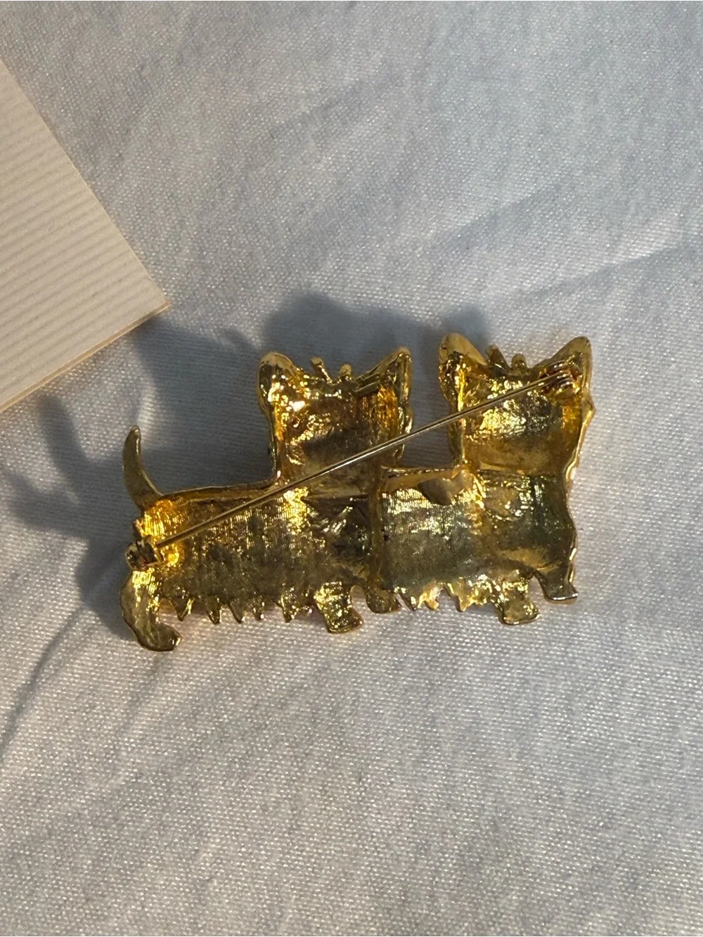 Fashion Jewelry Gold Tone Double Terrier Dog Brooch with White and Black Enamel